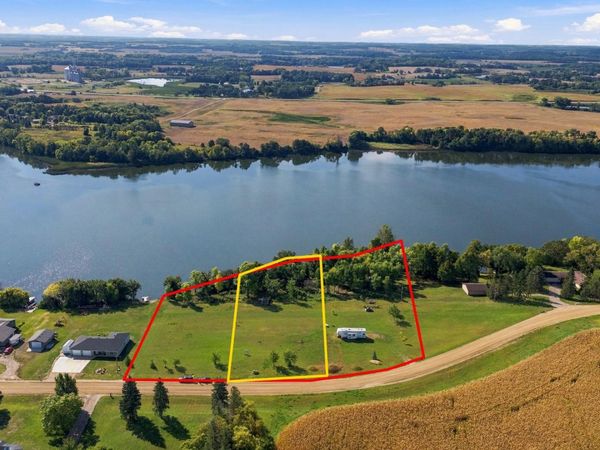 469 N Shore Drive , Underwood, MN 56586