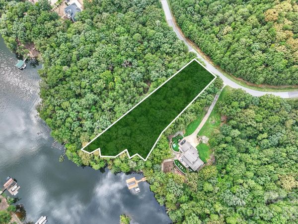 649 Whisper Lake Drive , New London, NC 28127