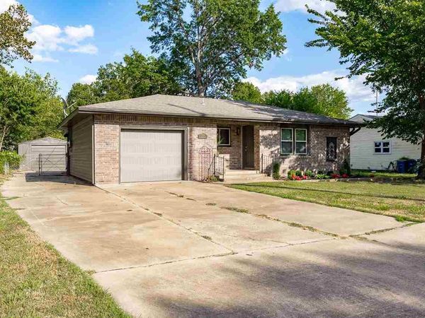 1119 S Pine Street, Stillwater, OK 74074