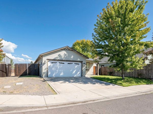 3680 Abigail Drive, White City, OR 97503
