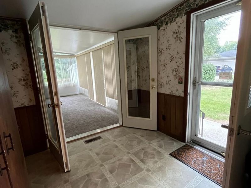 404 E Maple Street, Clyde, OH 43410 Photo 17