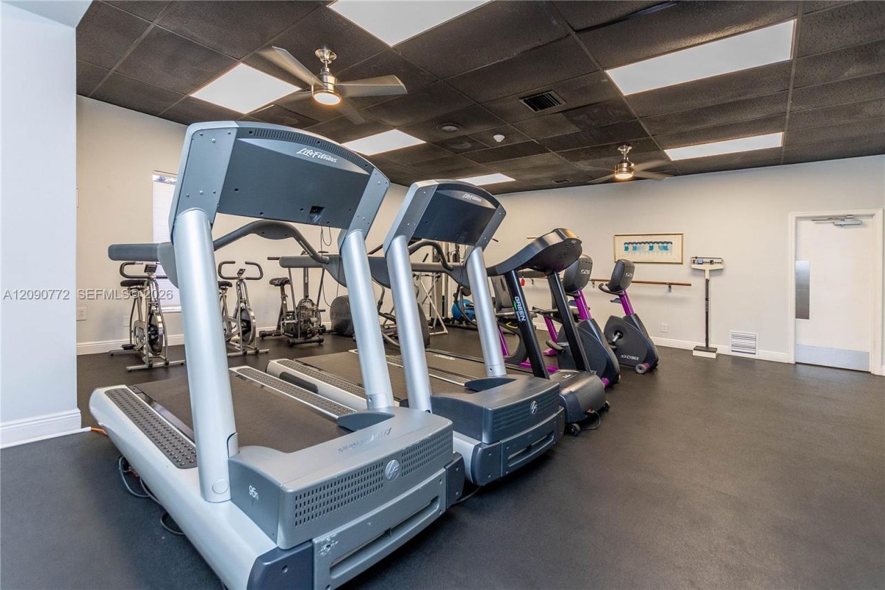 505 Briarwood Cir , Unit 2-59, Hollywood, FL 33024 Photo