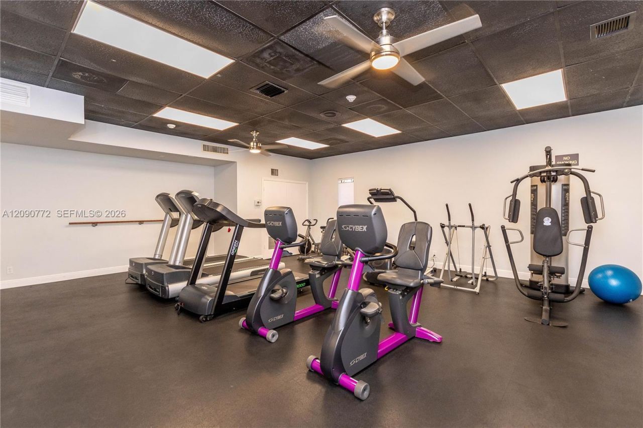 505 Briarwood Cir , Unit 2-59, Hollywood, FL 33024 Photo