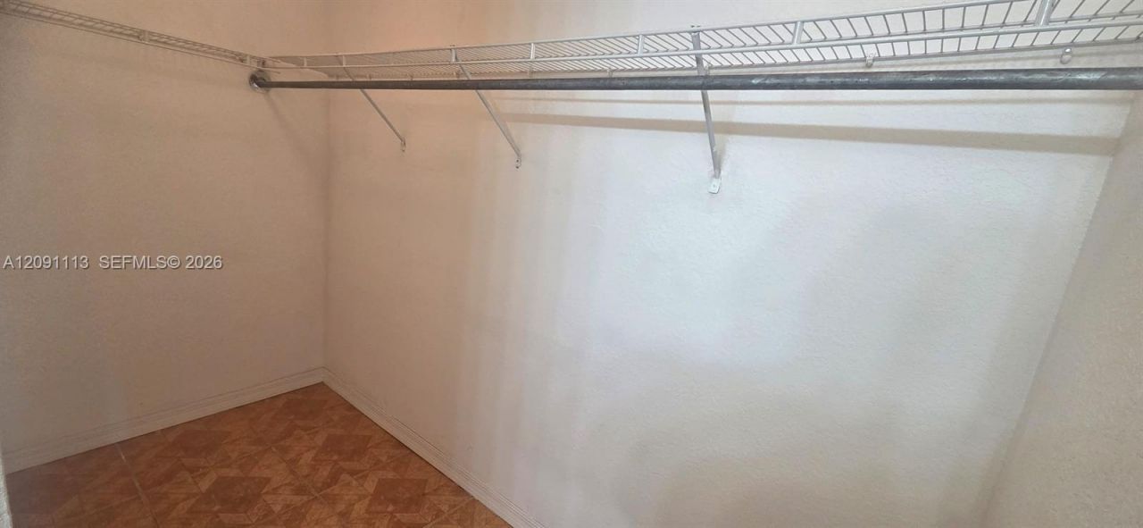 9300 Fontainebleau Blvd , Unit E213, Miami, FL 33172 Photo