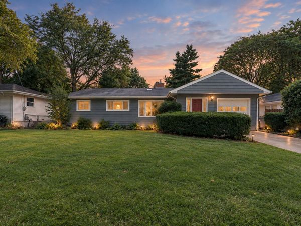 2909 Crestview Avenue, Kalamazoo, MI 49006