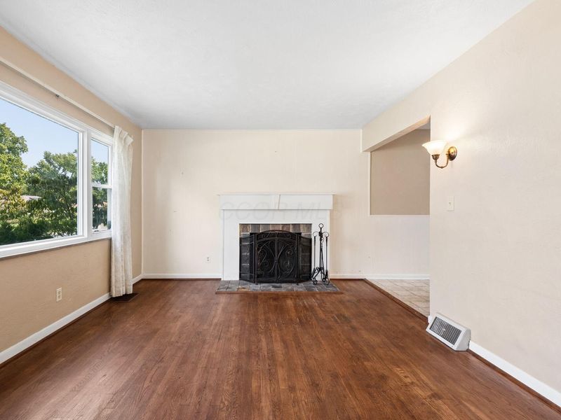 2537 Shrewsbury Road, Columbus, OH 43221 Photo 2