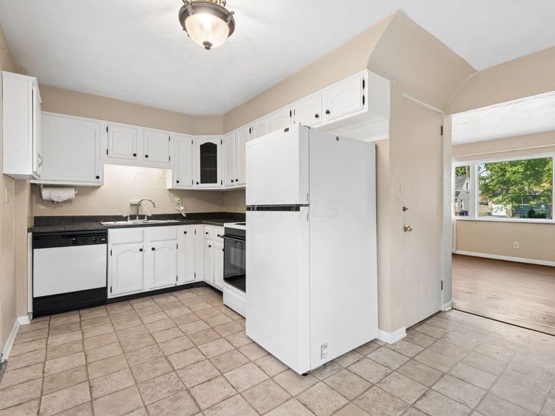 2537 Shrewsbury Road, Columbus, OH 43221 Photo 4