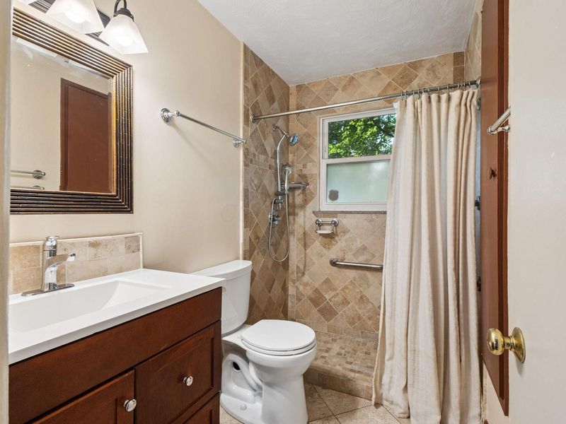 2537 Shrewsbury Road, Columbus, OH 43221 Photo 8