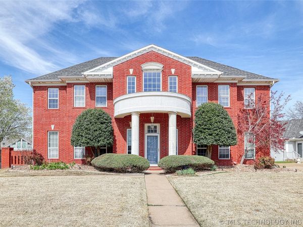 29 River Oaks Avenue , McAlester, OK 74501