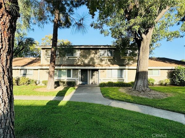 2061 W Redlands Boulevard , Unit 20B, Redlands, CA 92373