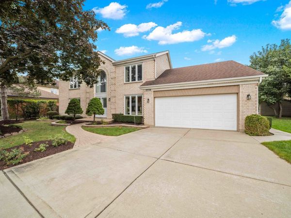 2334 Phillips Drive , Glenview, IL 60026