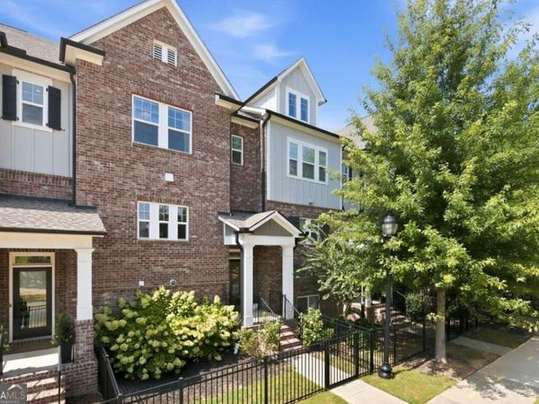 2756 Bell Drive SE, Smyrna, GA 30080