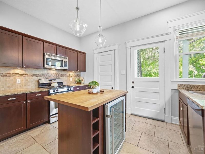 2830 Madison Road, Cincinnati, OH 45209 Photo 12