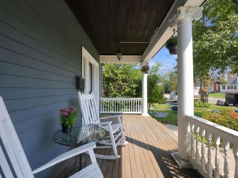 2830 Madison Road, Cincinnati, OH 45209 Photo 2
