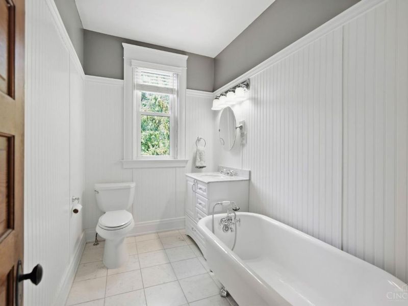 2830 Madison Road, Cincinnati, OH 45209 Photo 24