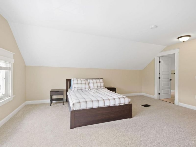 2830 Madison Road, Cincinnati, OH 45209 Photo 32