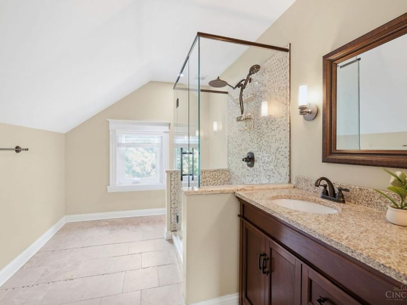 2830 Madison Road, Cincinnati, OH 45209 Photo 35