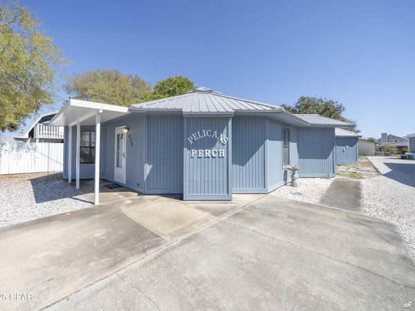 406 Dolphin Street , Panama City Beach, FL 32413