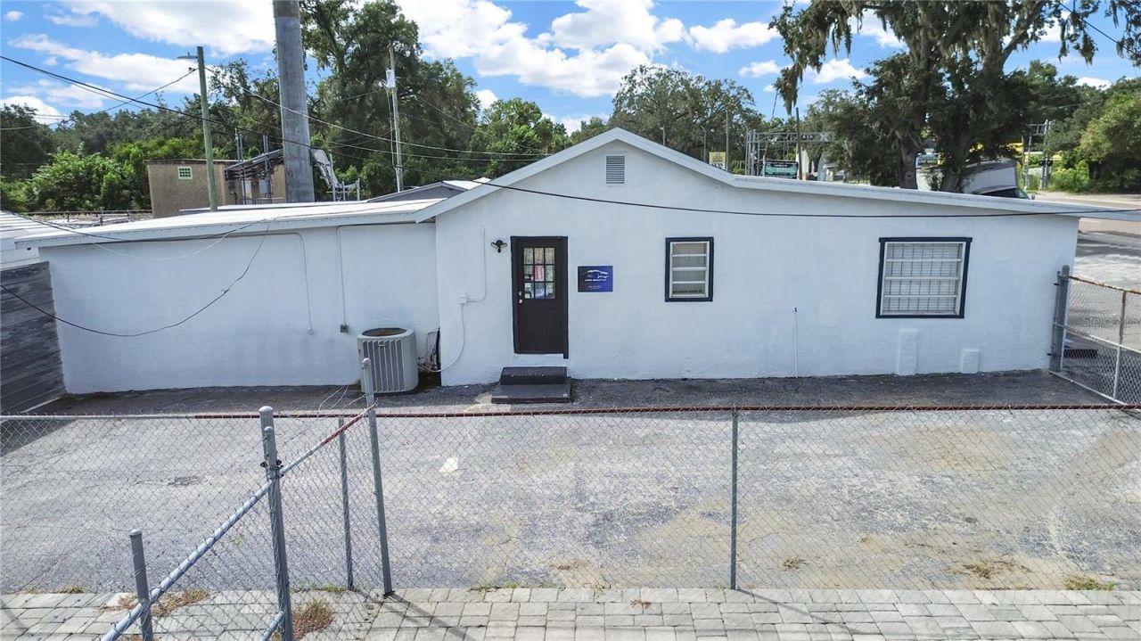 1814 S Parsons Avenue, Seffner, FL 33584 Photo