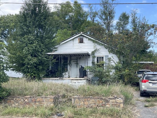419 E Bernard Ave , Greeneville, TN 37745