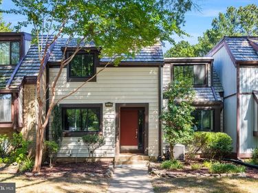 1518 FARSTA COURT, RESTON, VA 20190