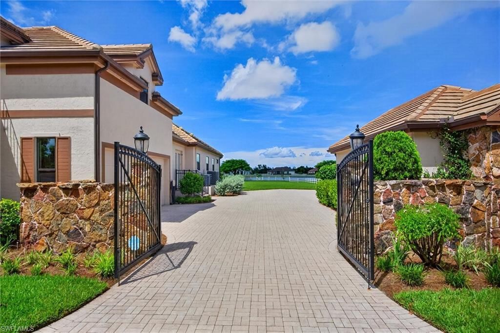 16371 Shenandoah Cir, Fort Myers, FL 33908 Photo