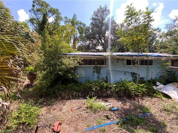 545 Evergreen RD , NORTH FORT MYERS, FL 33903