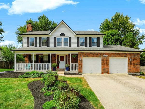 14618 Shadow Lakes Drive E, Carmel, IN 46032