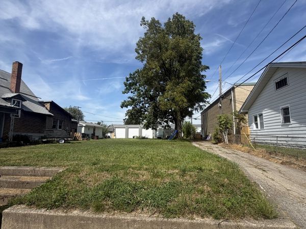 0 W 17th , Anderson, IN 46016