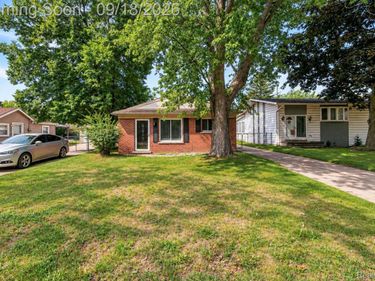 8031 N Silvery Lane, Dearborn Heights, Mi 48127