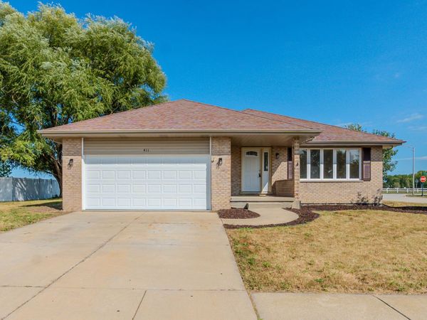 411 Shamrock Lane , Manteno, IL 60950