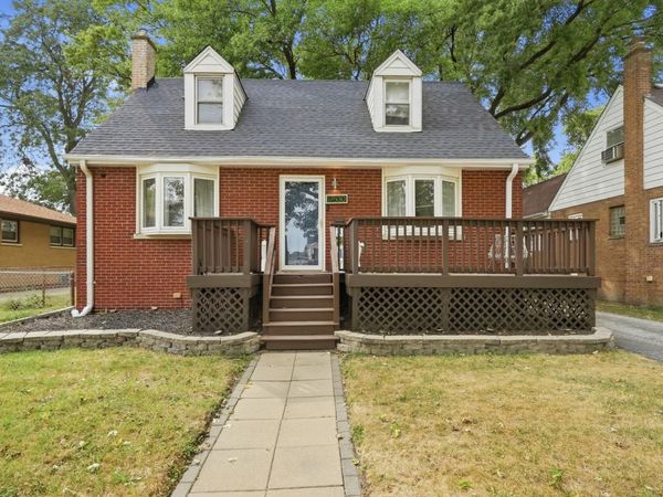 17530 Henry Street , Lansing, IL 60438