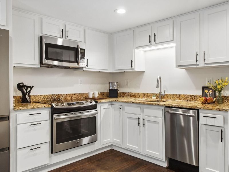 2109 W 5th Avenue, Unit E, Columbus, OH 43212 Photo 14