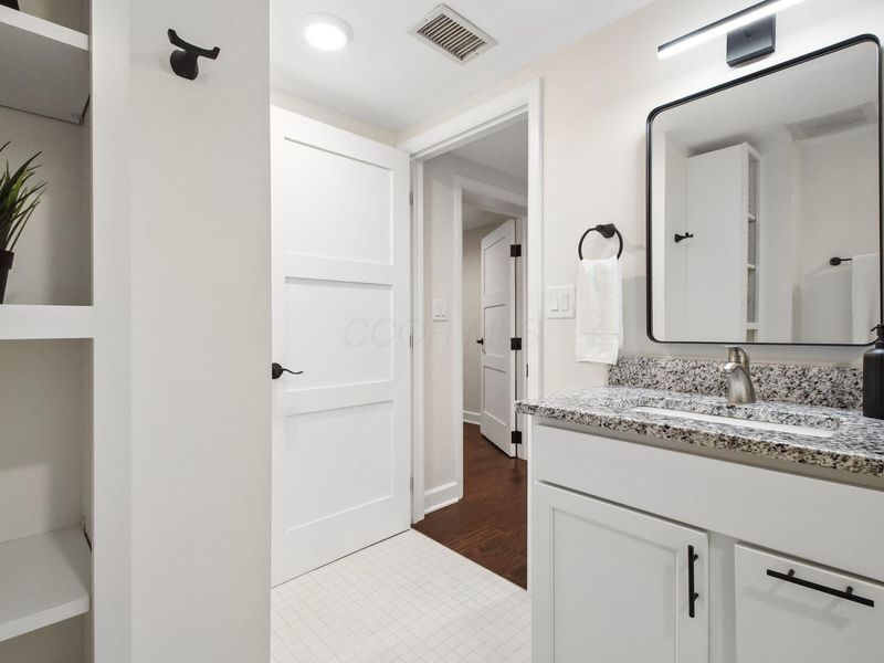 2109 W 5th Avenue, Unit E, Columbus, OH 43212 Photo 18