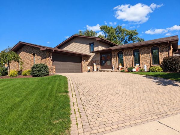 2605 Osage Drive, Dyer, IN 46311