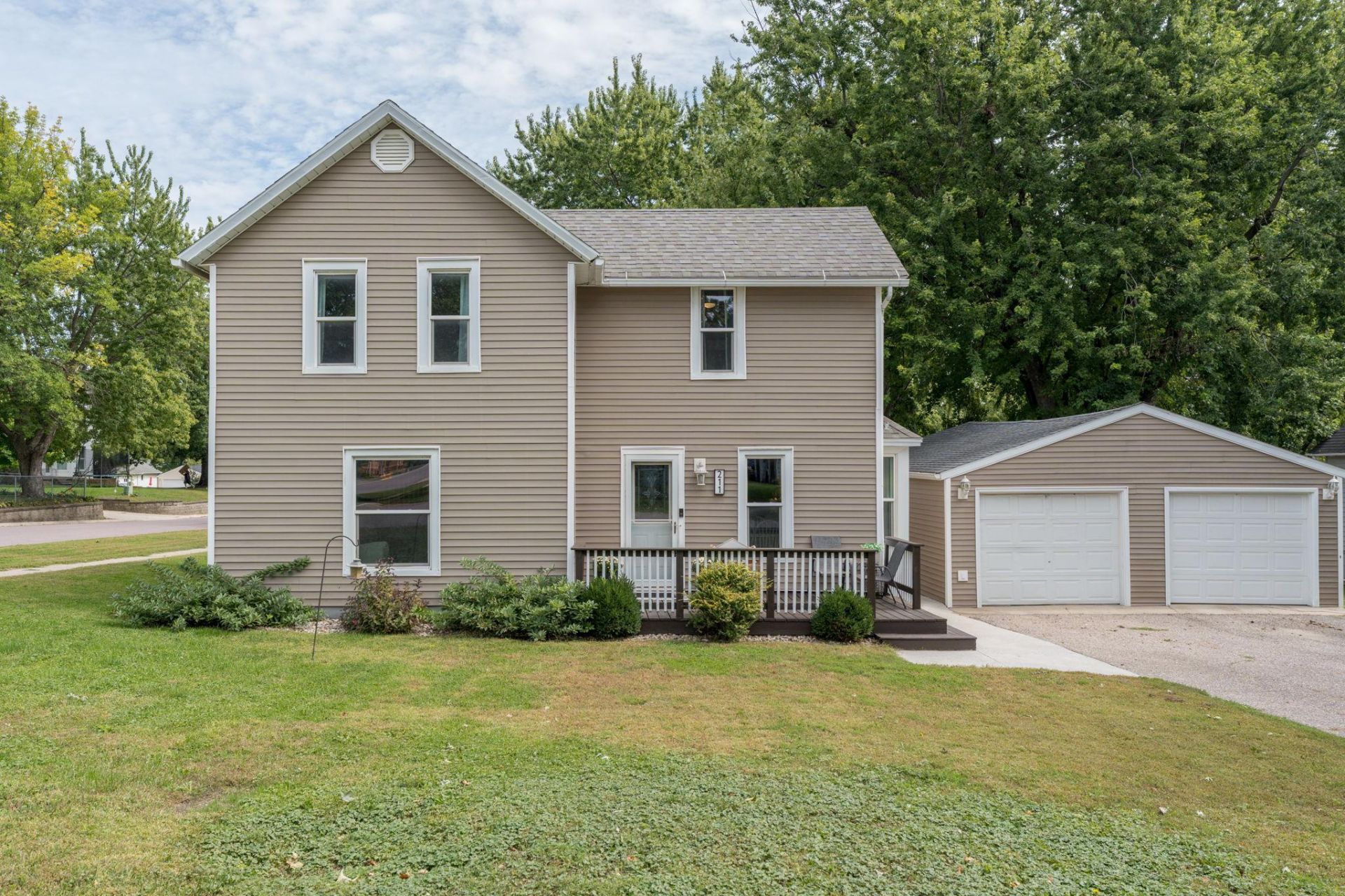 211 N Market Street, Janesville, MN 56048 Main Photo