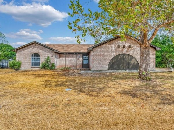 369 Anna Hobbs Lane , Bruceville Eddy, TX 76524