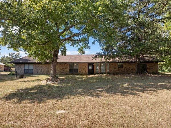 102 Private Road 3174 , Gilmer, TX 75644