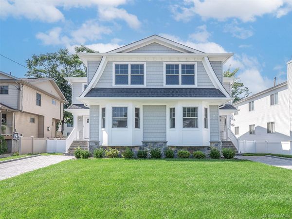 59 Edgewood Road, Unit A, Port Washington, NY 11050