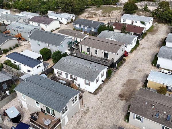 53 Crassen Boulevard, Unit #32 Harbor, Amagansett, NY 11930