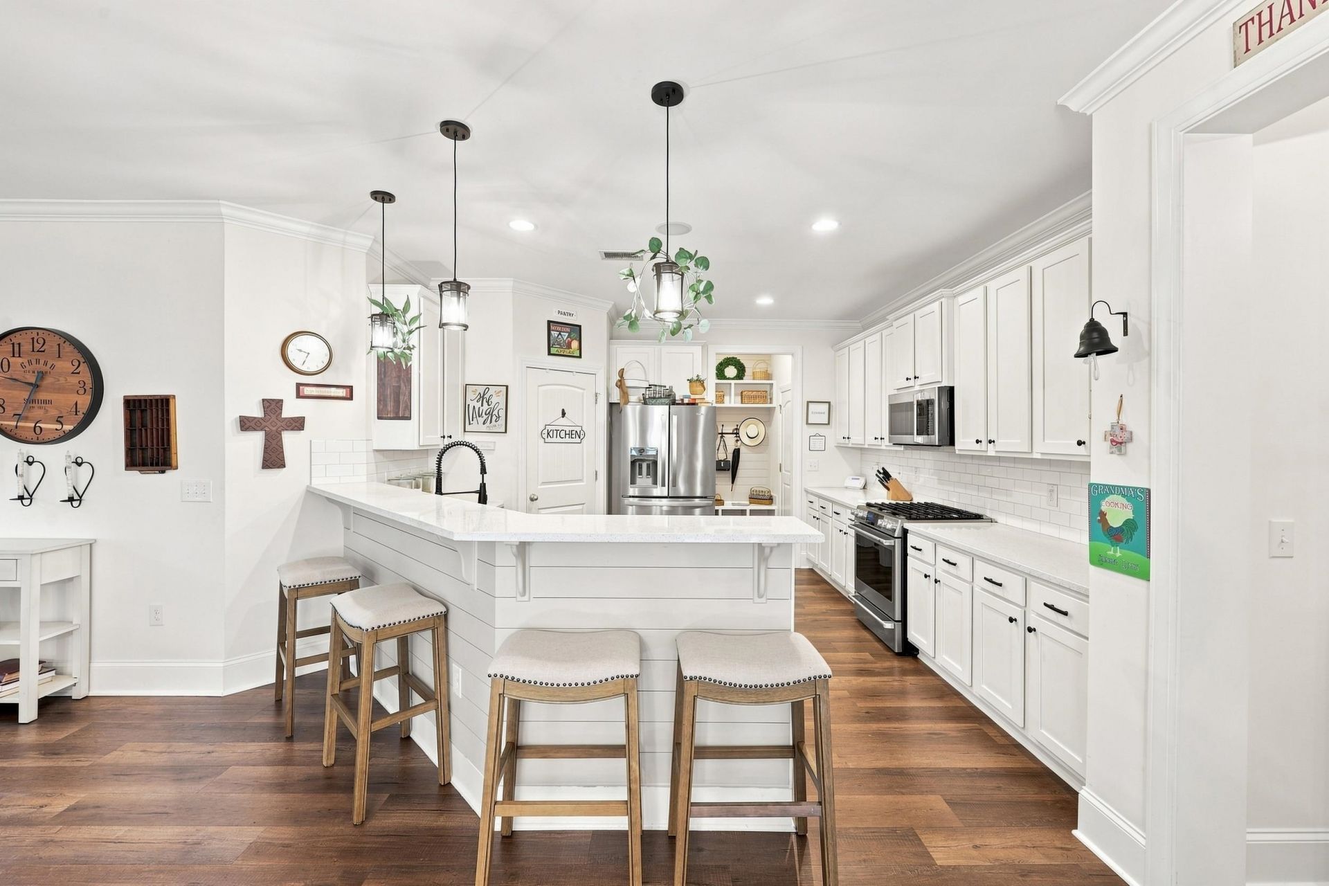 181 Champions Village Dr.  Photo 11