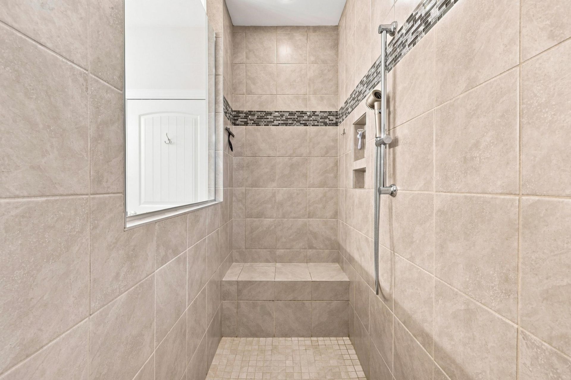 181 Champions Village Dr.  Photo 21