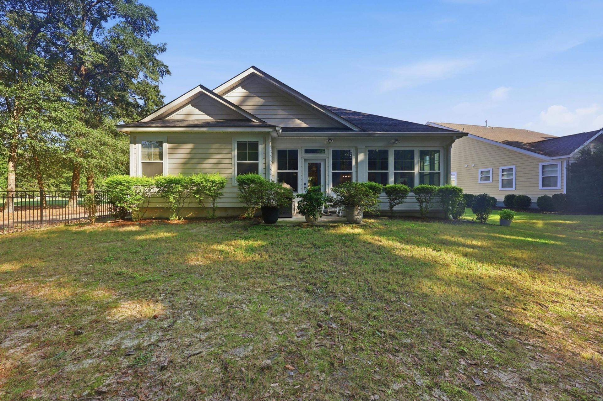 181 Champions Village Dr.  Photo 34