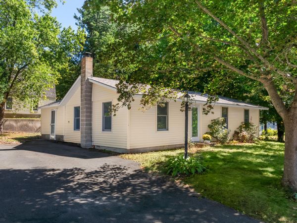 12 Wadleigh Lane , South Berwick, ME 03908