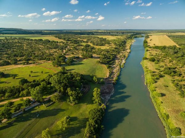 1070 Tullos Ln, Mason, TX 76856