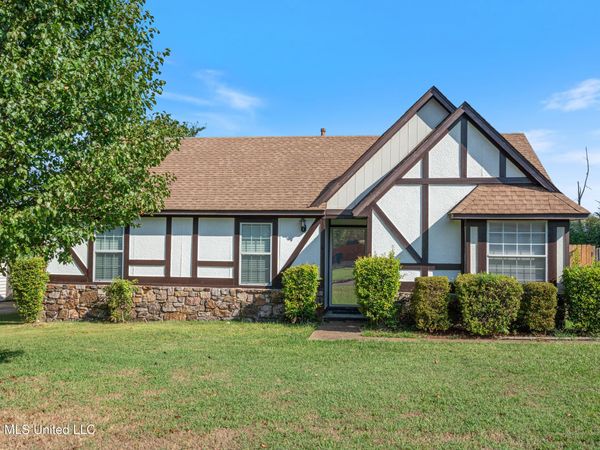 1880 Custer Drive, Southaven, MS 38671
