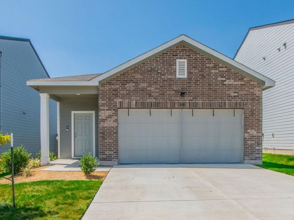 209 Dirty Harry DR, Jarrell, TX 76537