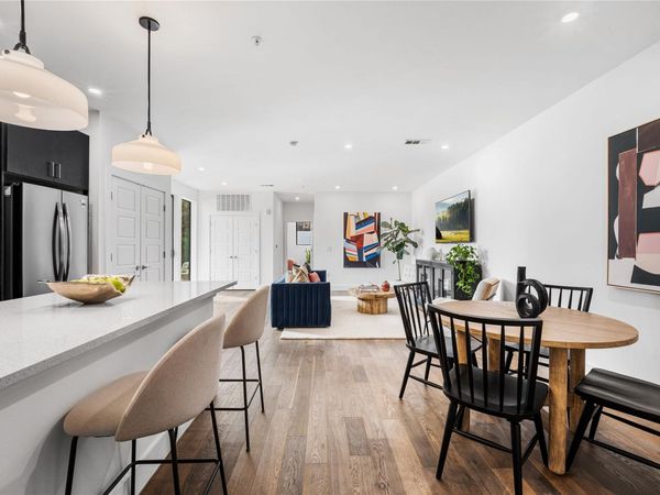 1615 E 7th ST, Unit 208, Austin, TX 78702
