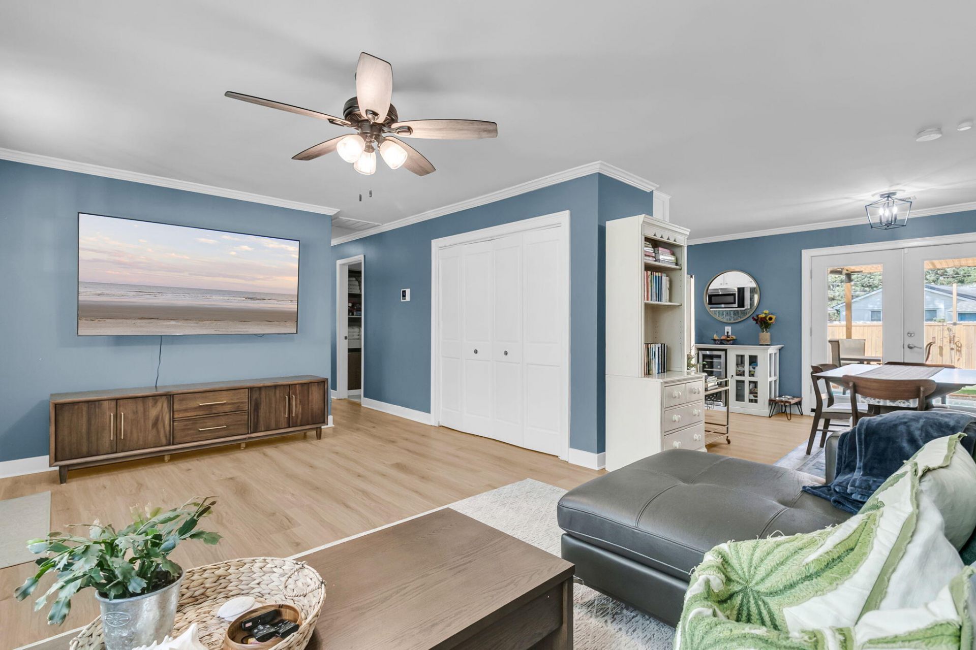 1011 Nottingham Drive Photo 11