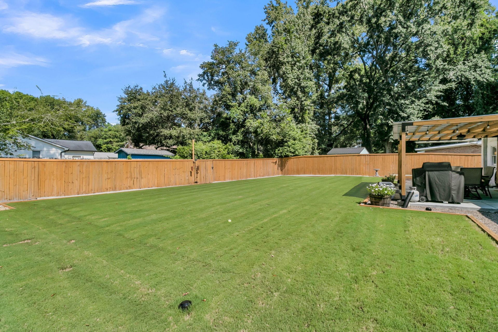 1011 Nottingham Drive Photo 34